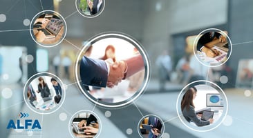 Pequeñas imágenes mostrando diferentes entornos de la organización